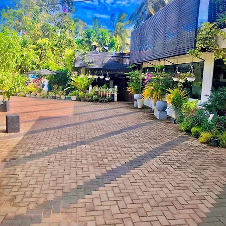 Pinidiya Resort Anuradhapura Esterno foto