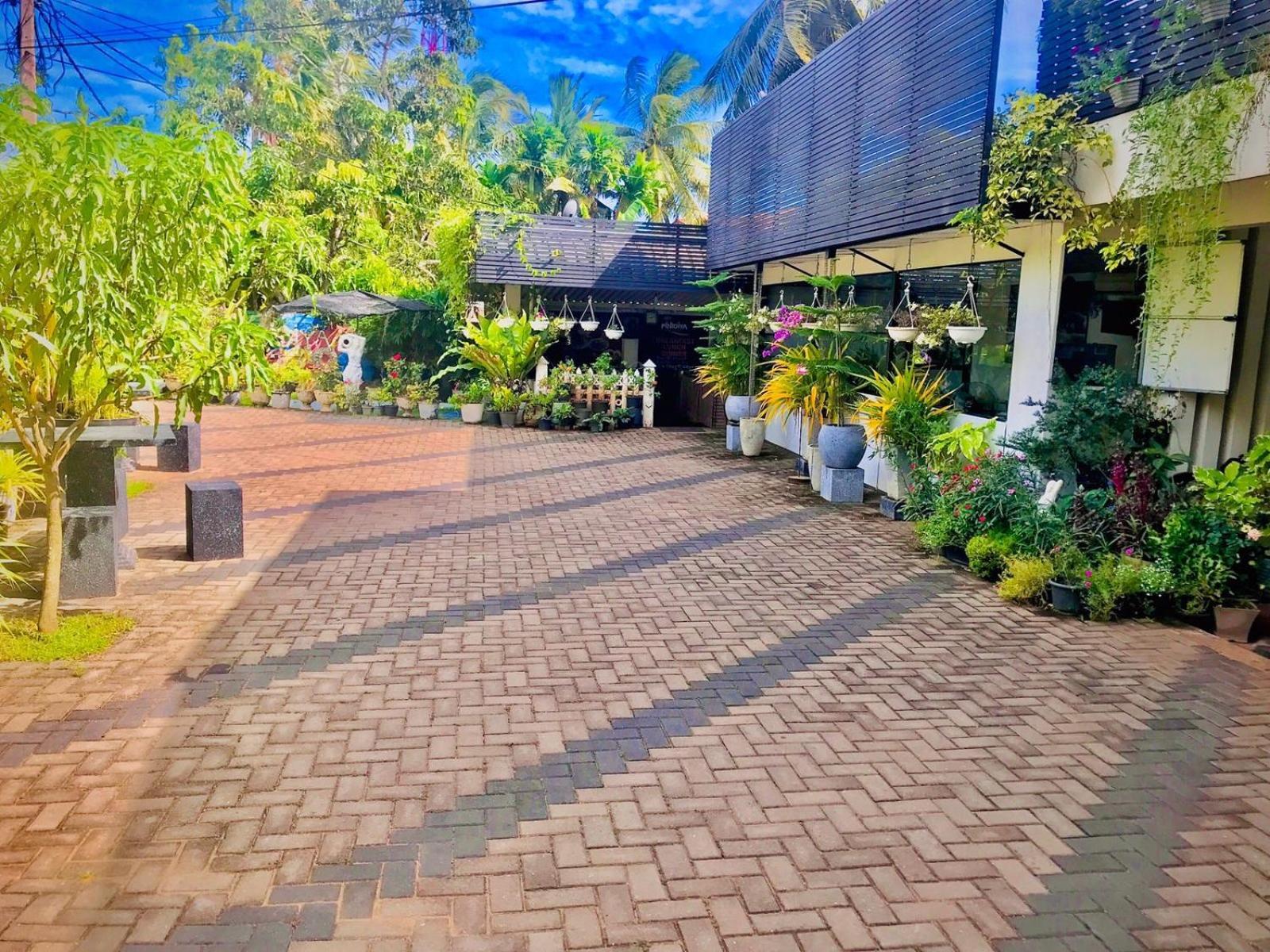 Pinidiya Resort Anuradhapura Esterno foto