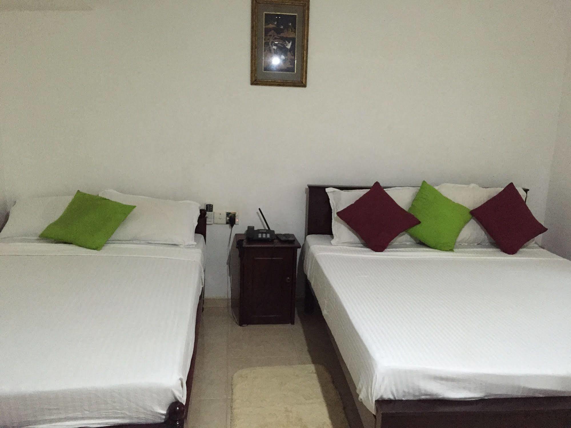 Pinidiya Resort Anuradhapura Esterno foto